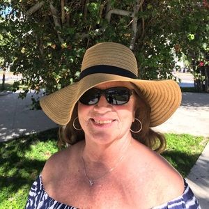 Meet your Posher, Janice